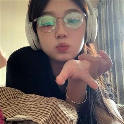 海底裸女